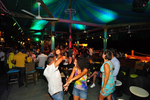 Saturday Night Fever At Edde Sands